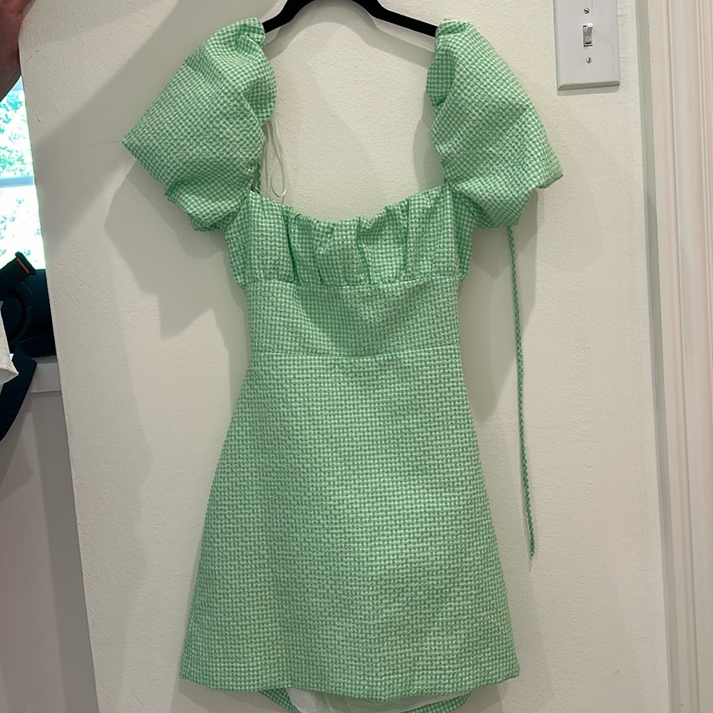 Super cute Zara green mini dress
